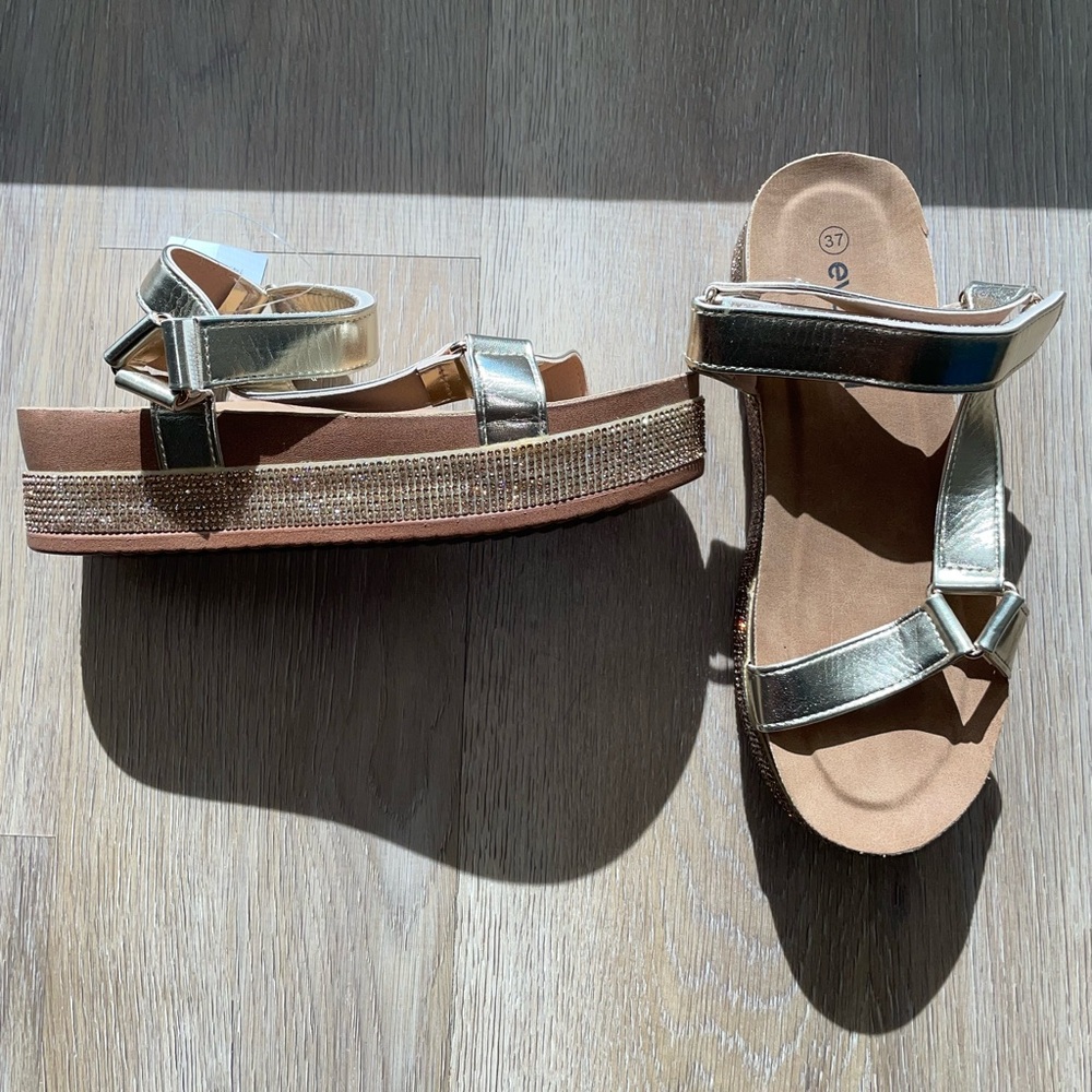 Evaluna. Size 37. New